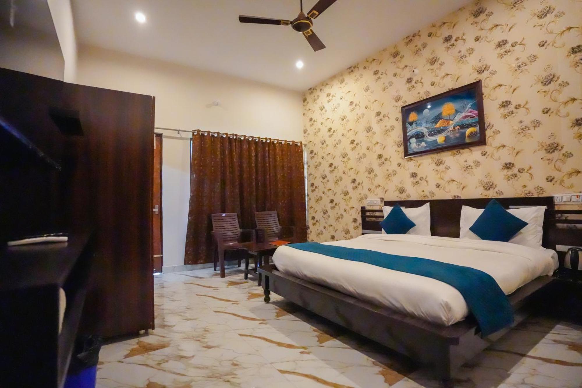 Corbett Nature Walk Resort Рамнаґар Екстер'єр фото