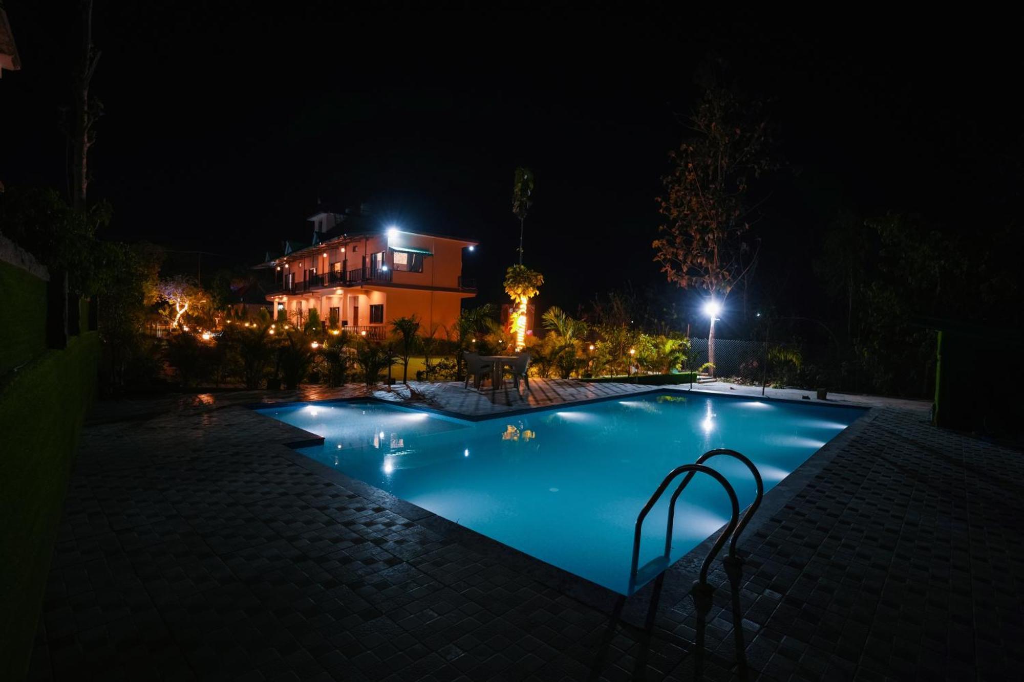 Corbett Nature Walk Resort Рамнаґар Екстер'єр фото