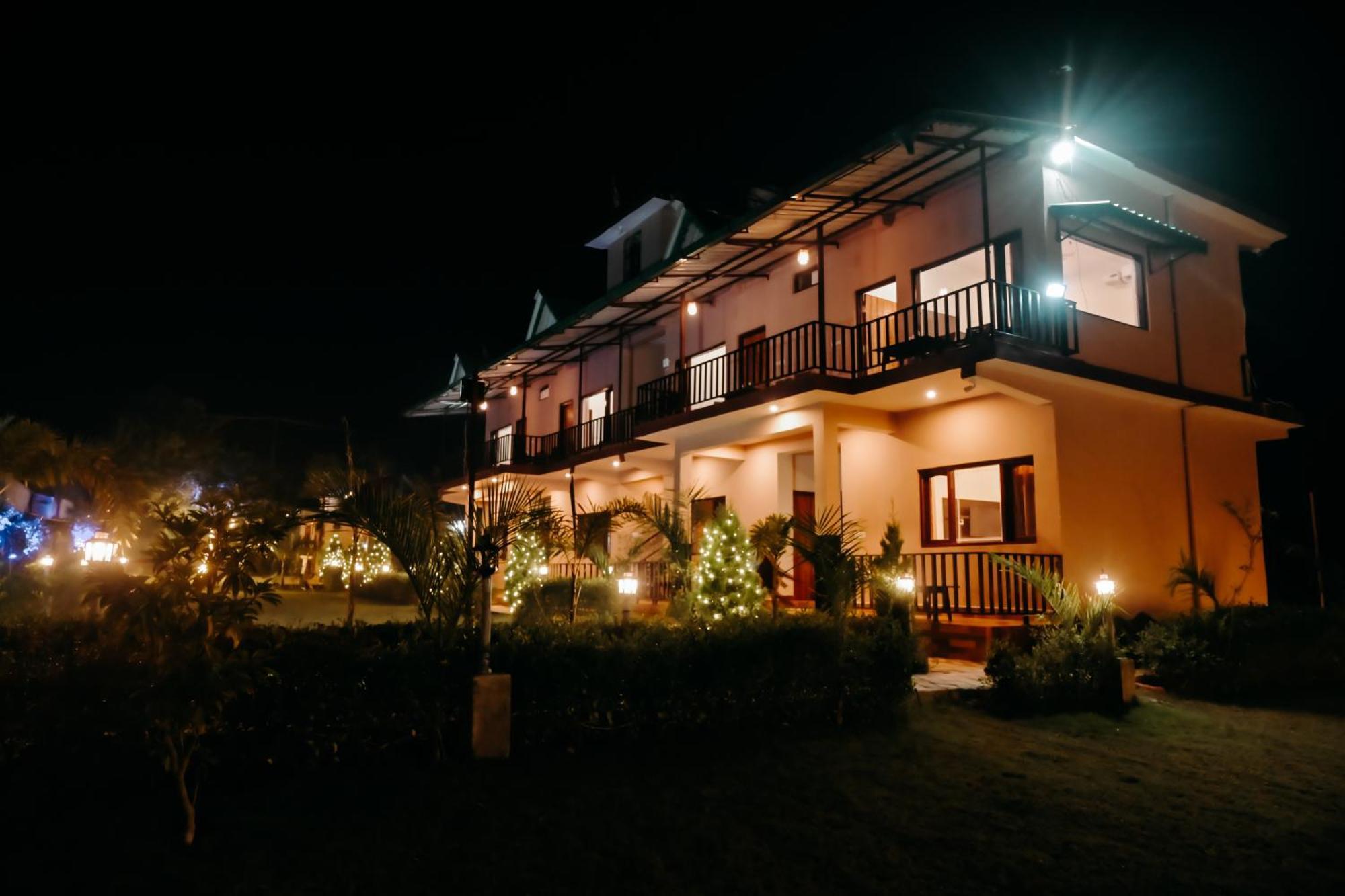 Corbett Nature Walk Resort Рамнаґар Екстер'єр фото